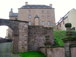 Alt. Haus- Schloss Malberg - Tor außen