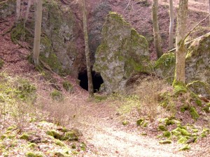 Eingang Birresborner Eishöhlen